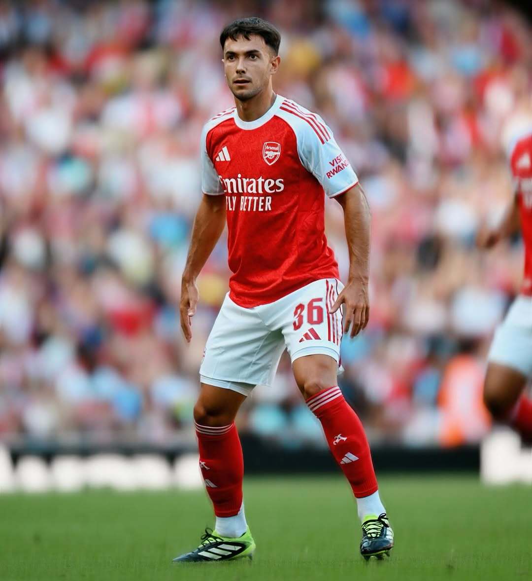 阿森纳边锋突破成功，助球队晋级