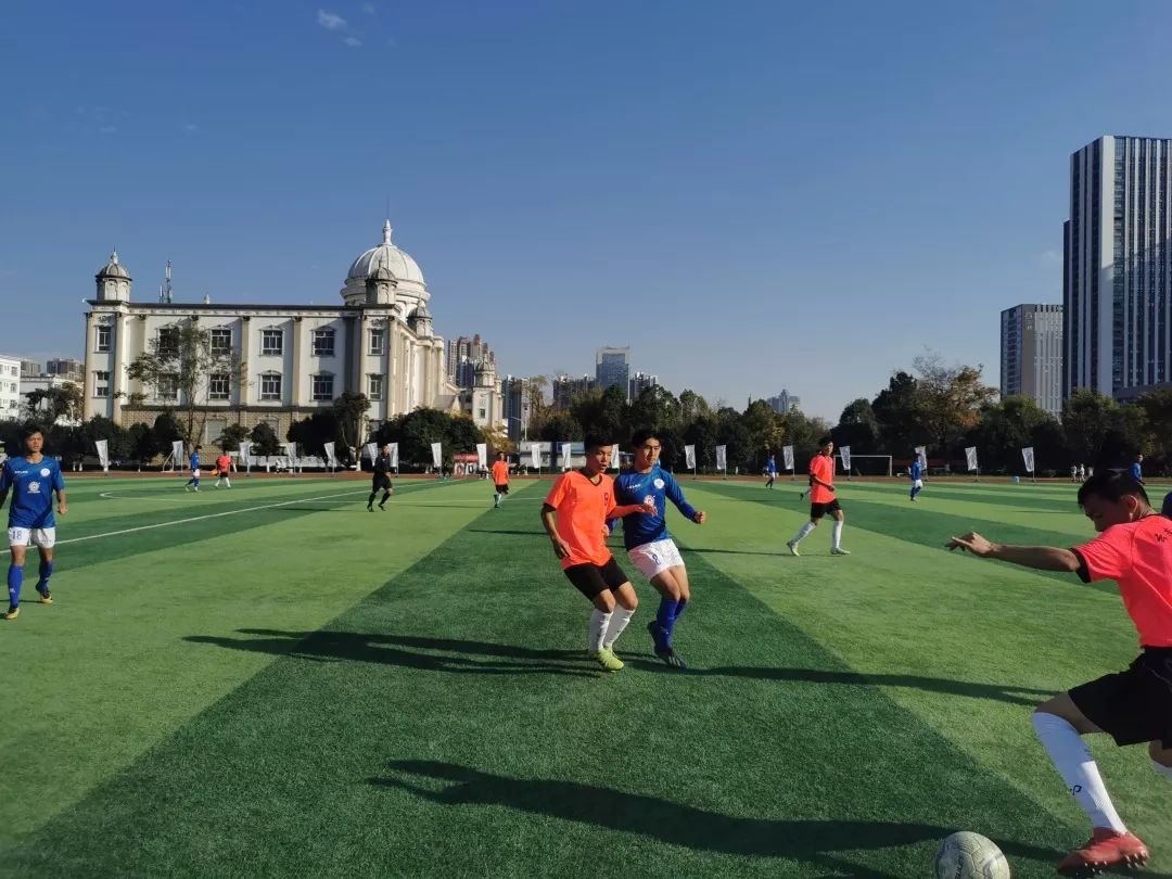 九游视频-孰与国家队争锋，沸腾的球场上演激烈拼搏的简单介绍